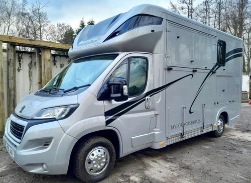 Taylor horseboxes peugeot - 3.5t,